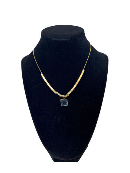 Gold Square Pendant Necklace: Minimalist Modern Jewelry